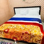 Palace Inn Paying Guest House - Varanasi Near Shivala Ghat